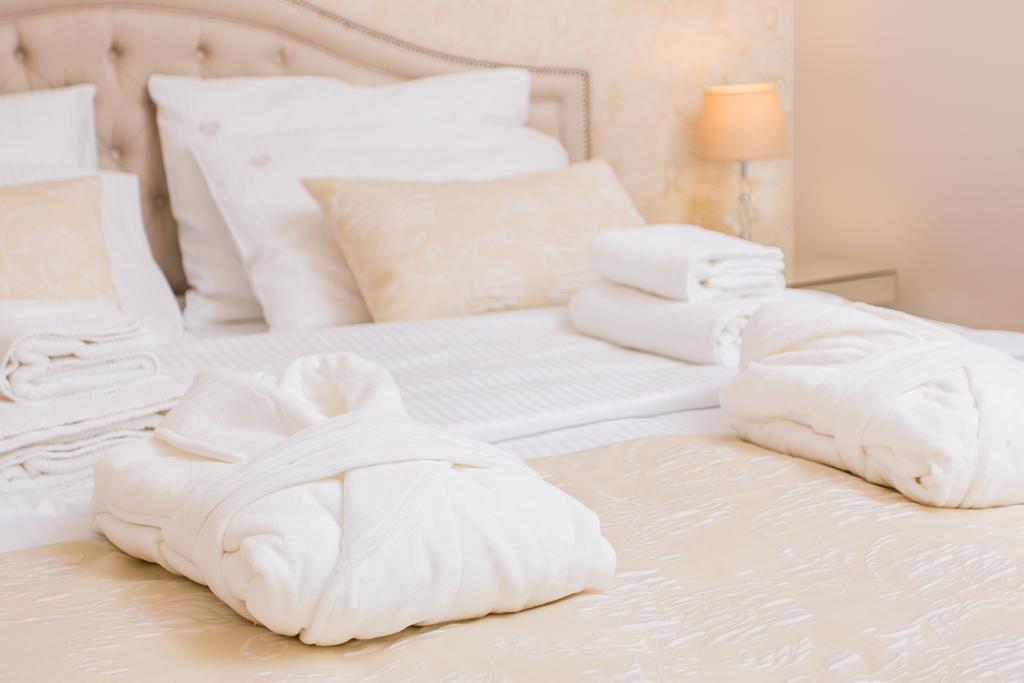 Executive 2-Bedroom Apartment クラクフ エクステリア 写真