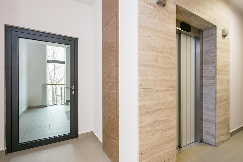 Executive 2-Bedroom Apartment クラクフ 部屋 写真
