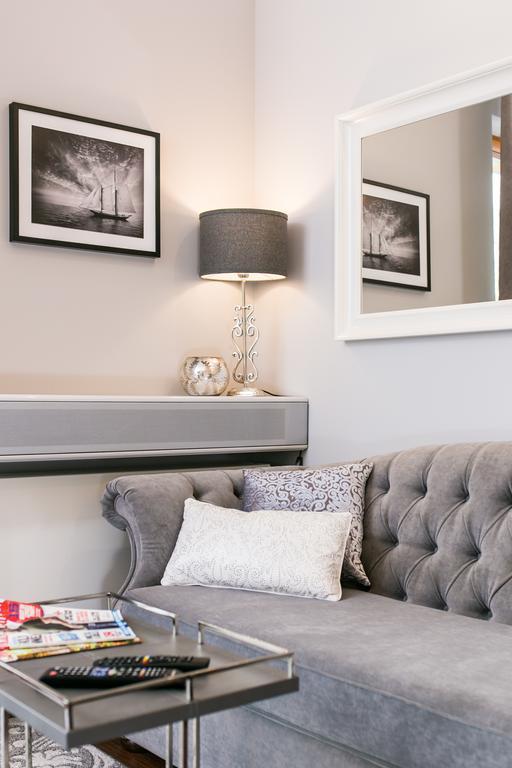 Executive 2-Bedroom Apartment クラクフ 部屋 写真