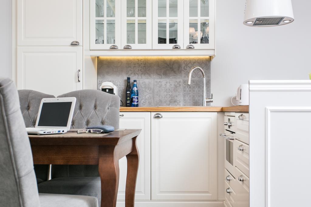Executive 2-Bedroom Apartment クラクフ エクステリア 写真
